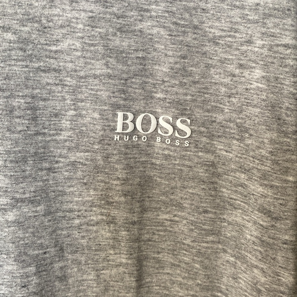 Hugo Boss t-shirt - Picture 2 of 5